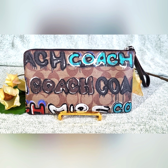 Coach X Mint + Serf Graffiti Print Larger Corner Zip Wristlet - Picture 3 of 8